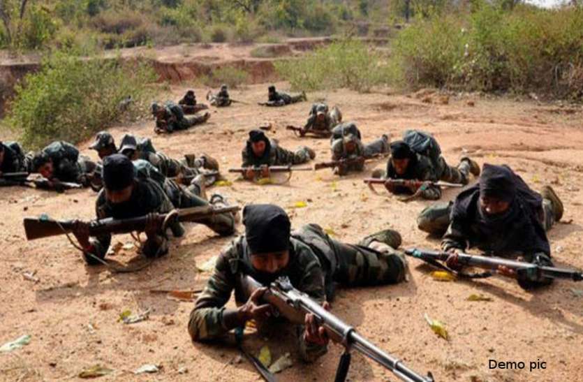 Naxal attack in Narayanpur नारायणपुर में 100 से अधिक नक्सलियों ने CAF कैंप पर बोला हमला, गोलीबारी में एक जवान शहीद