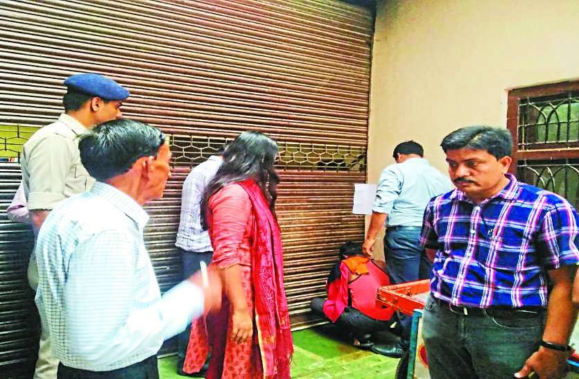 sdm dabra take action against illegal food material suppliers