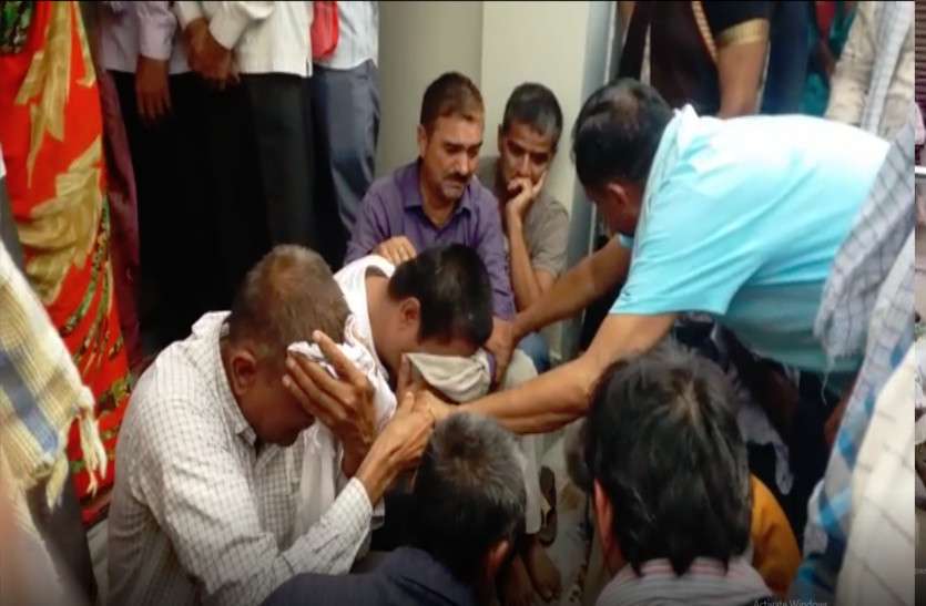road accident 5 killed in dungarpur