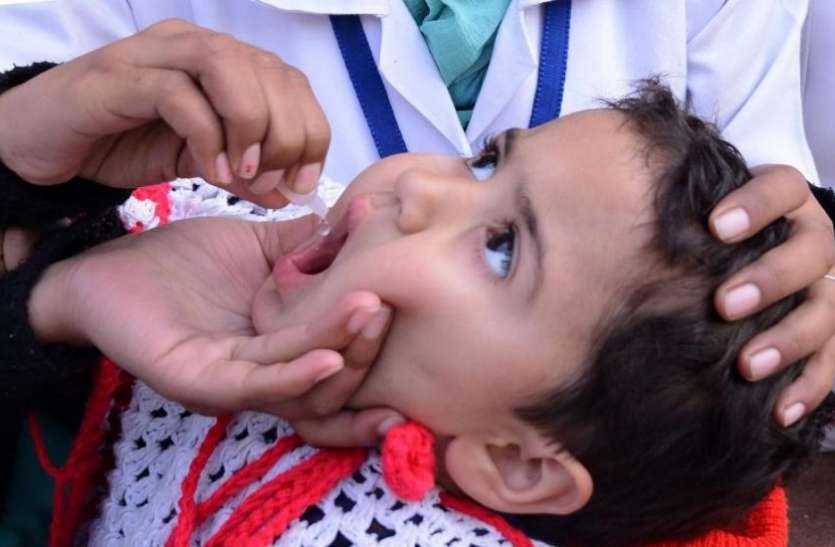 polio-vaccine पाक में पोलियो मिटाने के लिए काम कर रही महिला कार्यकर्ता की हत्या