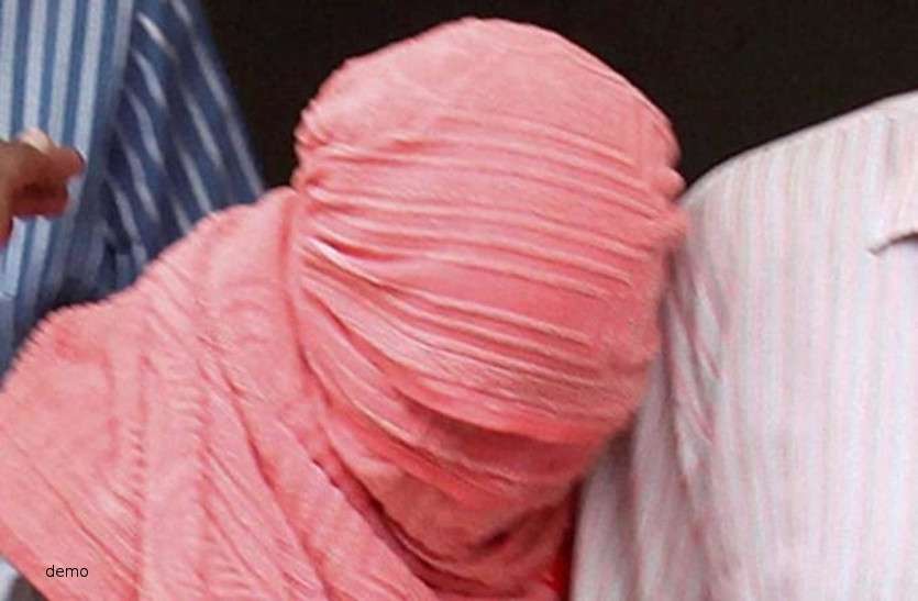 alwar gang rape अलवर फिर शर्मसार: 14 साल की बालिका से सामूहिक बलात्कार, पीड़िता के अश्लील फोटो किए वायरल