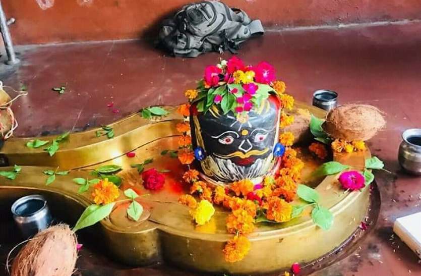 sawan somwar Sawan somwar: सावन का दूसरा सोमवार, महादेव के इन मंत्रों से पूरी होगी हर मनोकामना