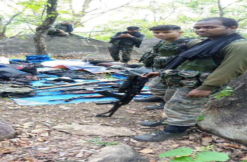 police naxal encounter माचकोट के जंगल में हुई मुठभेड़ जिसमें मारे गए 7 नक्सली, पढि़ए घटना से जुड़ी 10 बड़ी बातें