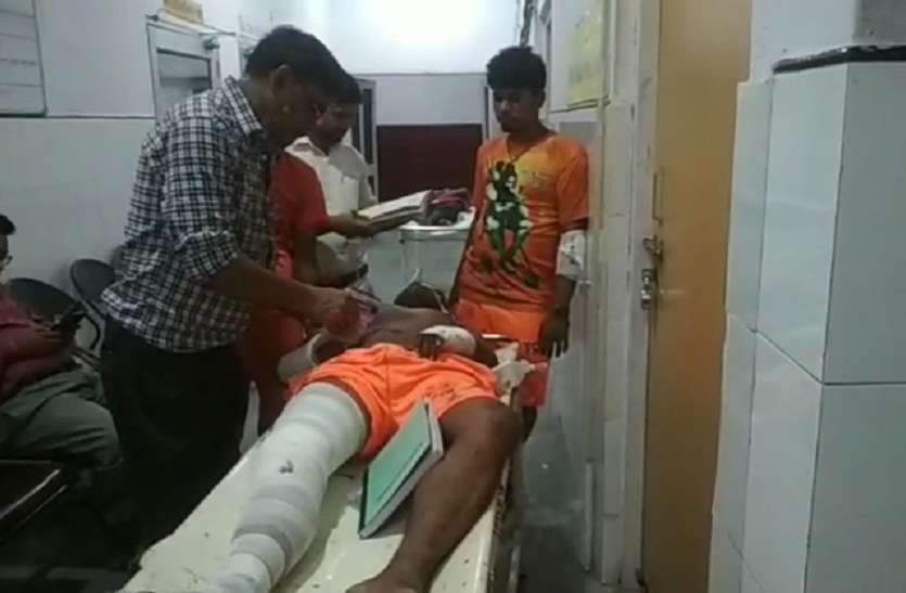 moradabad हरिद्वार हाइवे पर आधी रात में मच गयी चीख पुकार, बेकाबू कार की टक्कर में आठ कांवरिये घायल