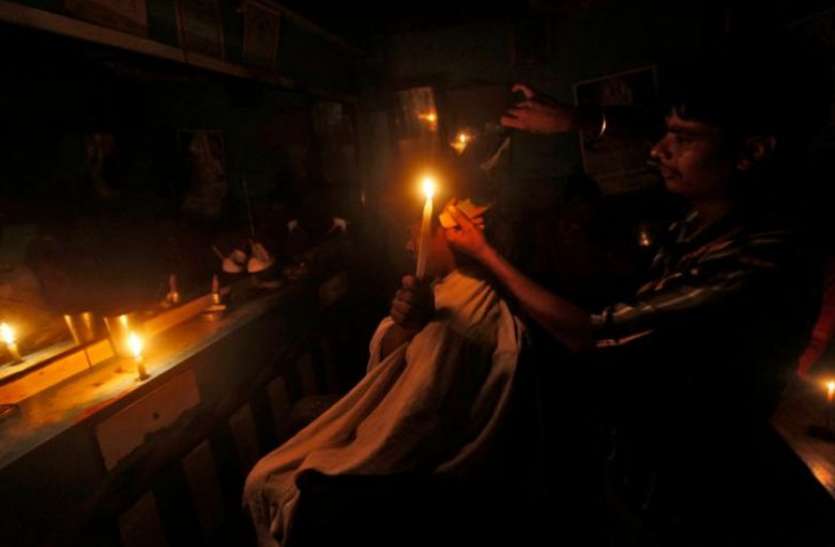 blackout 2012 साल 2012 में अंधेरे में डूब गए थे देश के 20 राज्य, पावर कट की ये थी 10 बड़ी वजह