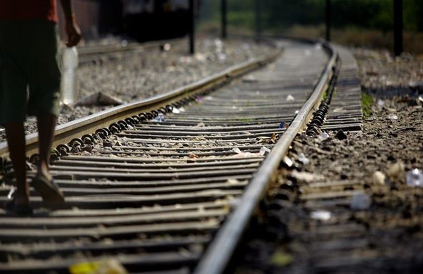 tracks tracks