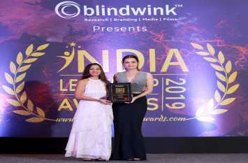 Actress Diya Mirza honored Shilpa Mittal of Jaipur एक्ट्रेस दीया मिर्जा ने जयपुर की शिल्पा मित्तल को किया सम्मानित