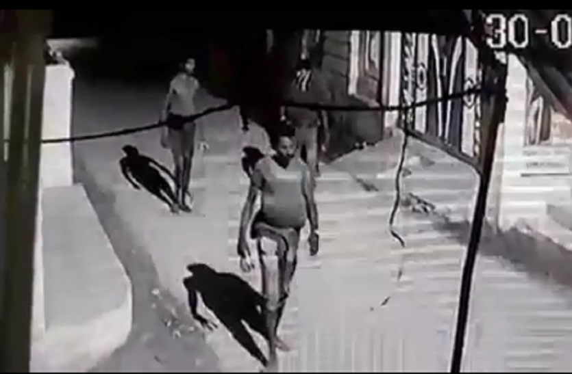 rajasthan news सावधान: अब इस शहर में घुसा है कच्छा बनियान गिरोह, पेचकस—हथौड़ा लेकर वारदात की फिराक में