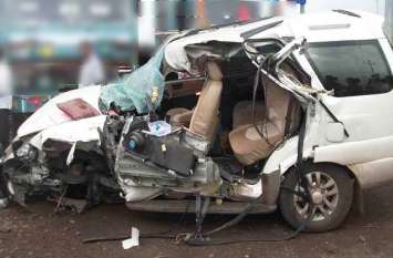 Tata Safari car collision, One woman dead three people injured खुनी रस्ते ने ली एक और जान, खड़े ट्रक से टकराई सफारी, महिला की मौके पर ही मौत