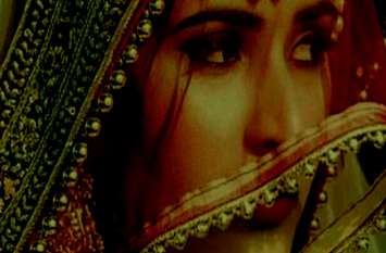 Chanakya Niti : these type of wife like a enemy 'ऐसी पत्नी, पति के लिए एक शत्रु के समान है'