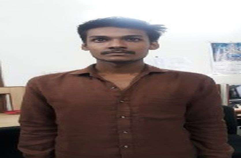 crime रिश्तेदार महिला का फेसबुक आइडी हैक कर फ्रेंड लिस्ट में शामिल लोगों को भेजे अश्लील मैसेज