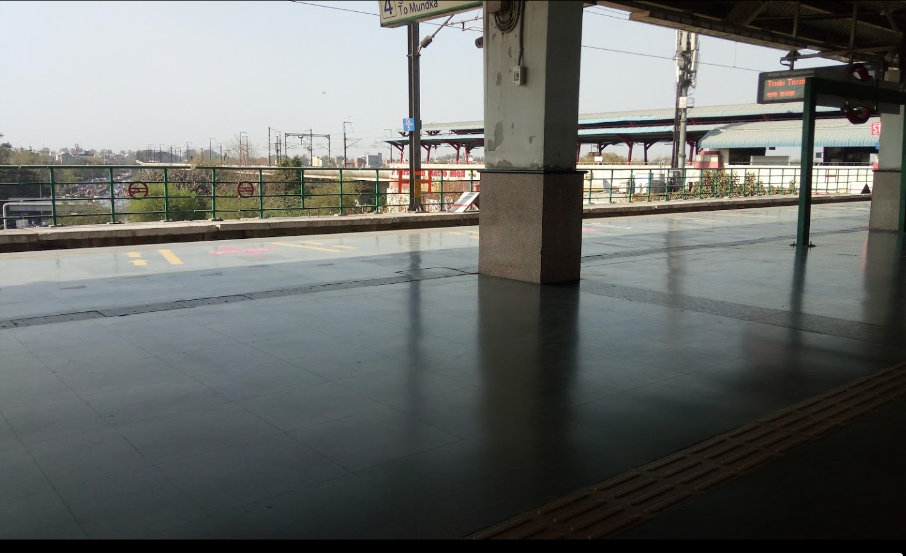 Metro Station