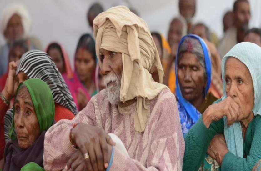 Pensioners करोड़ों पेंशनधारकों को बड़ा तोहफा, लाइफ सर्टिफिकेट नियमों में सरकार ने दी ये खास सुविधा