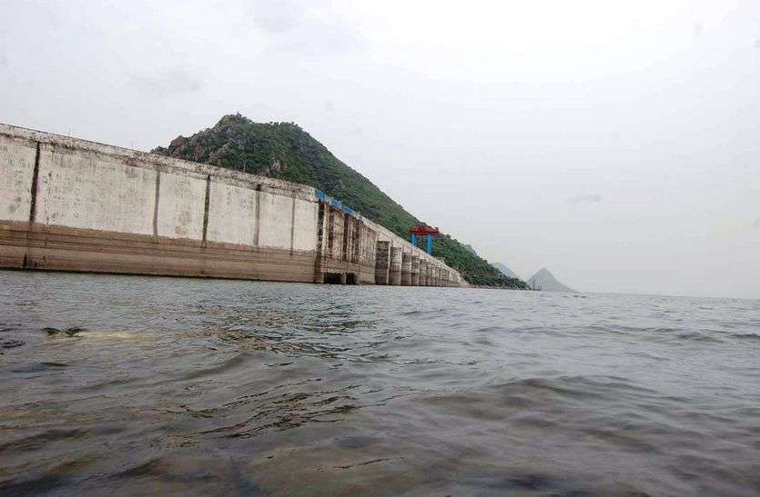 Bisalpur dam: 2 cm water came in 12 hours बीसलपुर बांध : 12 घंटे में आया 2 सेमी पानी