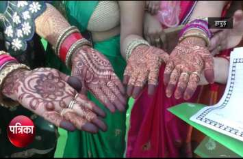 Hariyali Teej 2019 married wore green sarees vrat mehandi, puja,makeup VIDEO: Hariyali Teej 2019: हरियाली तीज पर सुहागिनों ने पहनी हरी साड़ियां, चारो तरफ दिख रही रौनक