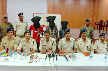 Jharkhand Naxalites: Three Naxalites Arrested In Policemen Murder Case 5 पुलिसकर्मी हत्याकांड मामले में 3 नक्सली गिरफ्तार, यूं निभाया था वारदात में अपना रोल
