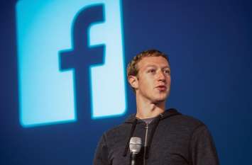 facebook looks money market of india for expend his business भारतीय बाजार पर नजर बना रहे मार्क जकरबर्ग, ऐसे करेंगे व्यापार का विस्तार