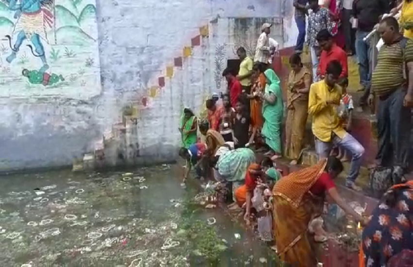 प्रसिद्ध प्राचीन नागकूप