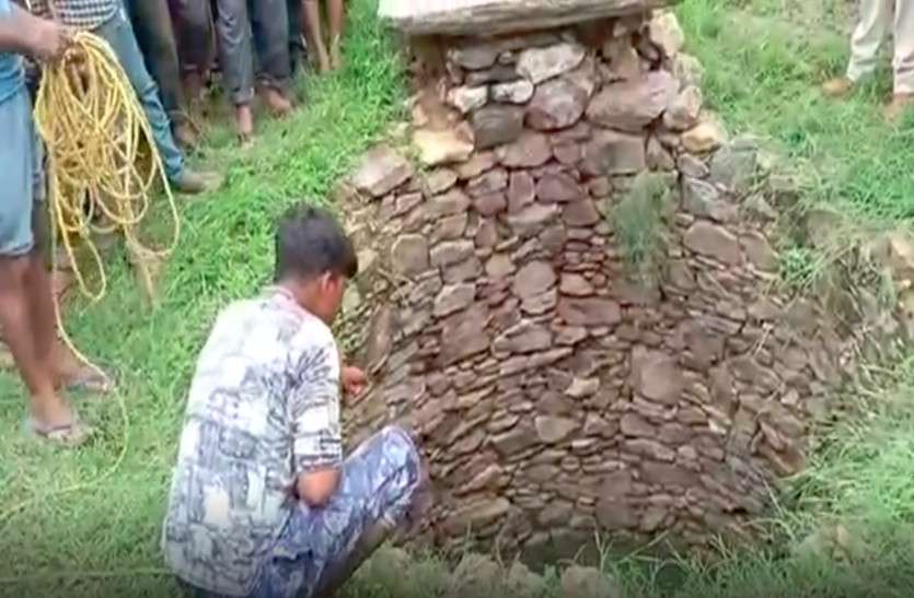 tonk राजस्थान : दो बच्चों संग मां ने कुएं में लगाई छलांग, आत्महत्या को लेकर खड़े हुए कई सवाल