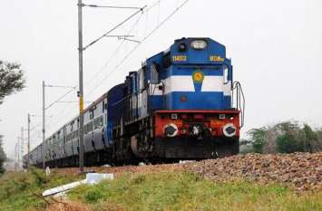 Train run between Sitapur and Lakhimpur since August 8 8 अगस्त से सीतापुर और लखीमपुर के बीच दौड़ेगी ट्रेन