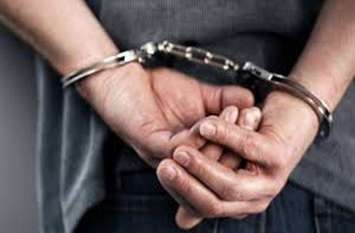 four roobers arrested by police अपराध शाखा और बकेवर पुलिस ने 4 मोबाइल लुटेरे किये गिरफतार
