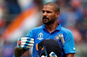 Shikhar Dhawan failed to score in three consecutive matches शिखर धवन हो सकते हैं टीम इंडिया से बाहर!, 3 मैचों में बनाए 27 रन