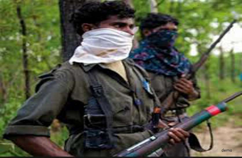 2 Naxals caught सर्चिंग के दौरान पुलिस ने दबोचे दो नक्सली, एक लाख का इनाम था घोषित