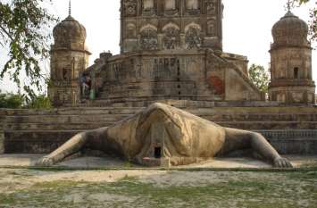 immense faith of people in mendhak temple ओयल में स्थित मेढक मंदिर के प्रति लोगों में रहती है अपार आस्था