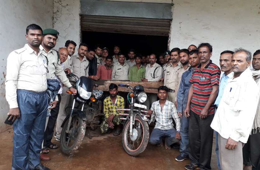 1 सागौन की तस्करी करते चार गिरफ्तार