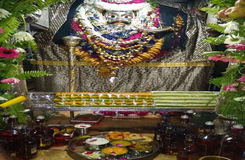 Baba Kal Bhairav #patrikaUPnews-काशी के कोतवाल बाबा कालभैरव का हुआ हिम श्रृंगार, अद्भृत झांकी देख भक्त हुए निहाल