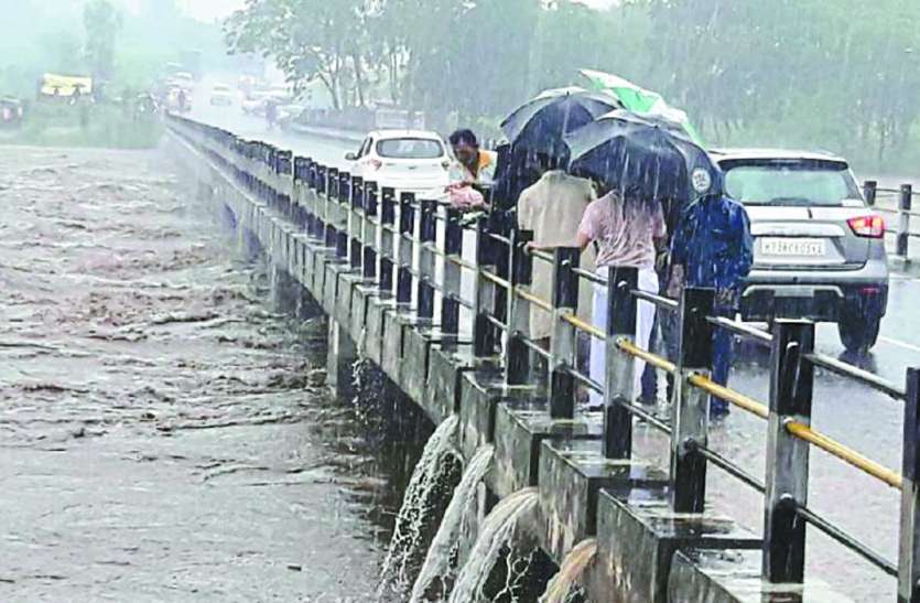 Chhindwara भारी बारिश , एक दिन में हुई 98 मिमी बारिश