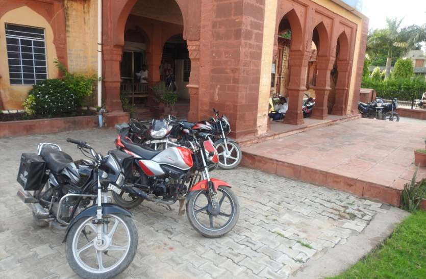 After the rumor of child thief gang in the district, now they are born, dholpur crime dholpur news जिले में बच्चा चोर गैंग अफवाह के बाद अब इनसे पैदा हुआ भय