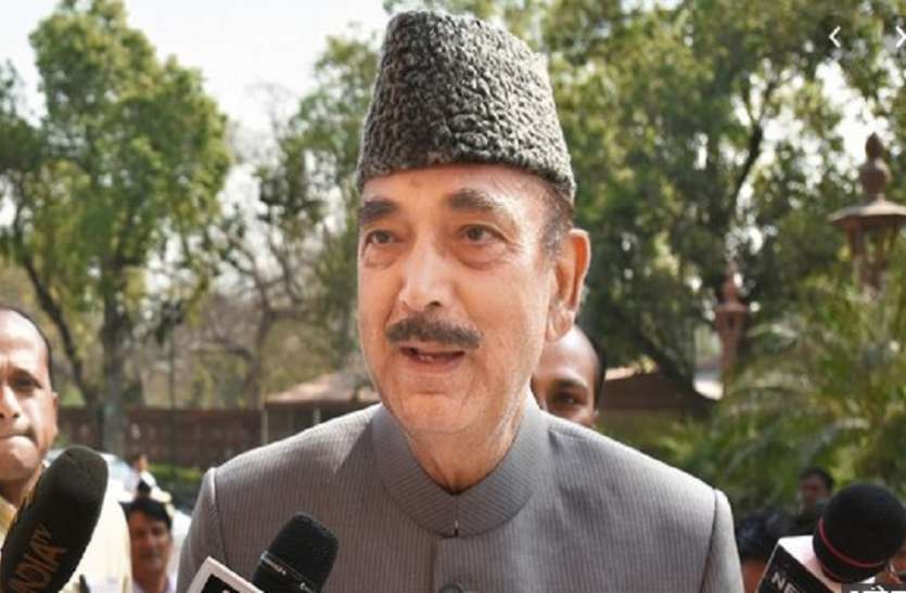ghulam nabi azad श्रीनगर से दिल्ली लौटे गुलाम नबी आजाद, बोले- कर्फ्यू लगाकर हुकूमत करना कैसी बहादुरी?