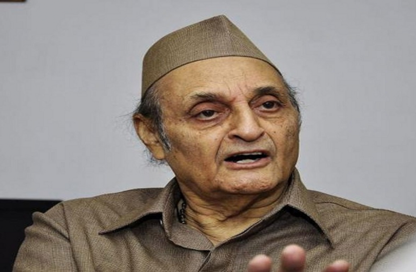 Congress Leader Karan Singh जम्मू-कश्मीर के राजा हरि सिंह के बेटे कर्ण सिंह ने किया आर्टिकल 370 हटाने का स्वागत