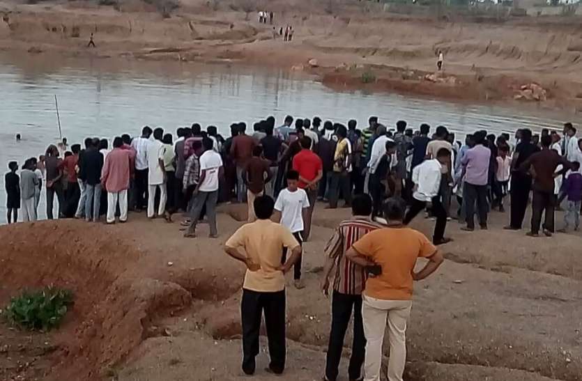 khinwsar news तालाब में डूबने से तीन बच्चों की मौत