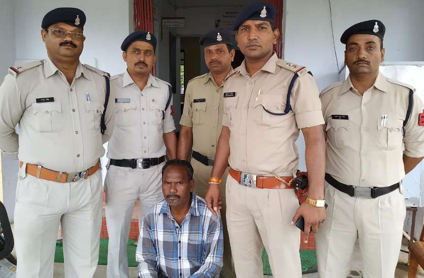 Murder in illegal relation महिला के गैर मर्दों से भी थे अवैध संबंध, साथ रह रहा प्रेमी कई बार कर चुका था मना, नहीं मानी तो कर दिया खूनी अंत