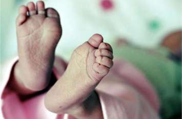 Woman set herself on fire, scorching woman's condition serious, refer बीमारी से परेशान होकर महिला ने खुद को लगाई आग, झुलसी महिला की हालत गंभीर, रेफर