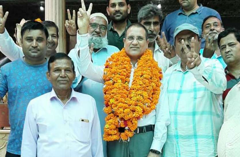Rameshwar Doody became the president of Nagaur DCA नागौर डीसीए की कमान फिर बाहरी के हाथ, रामेश्वर डूडी बने क्रिकेट संघ के अध्यक्ष