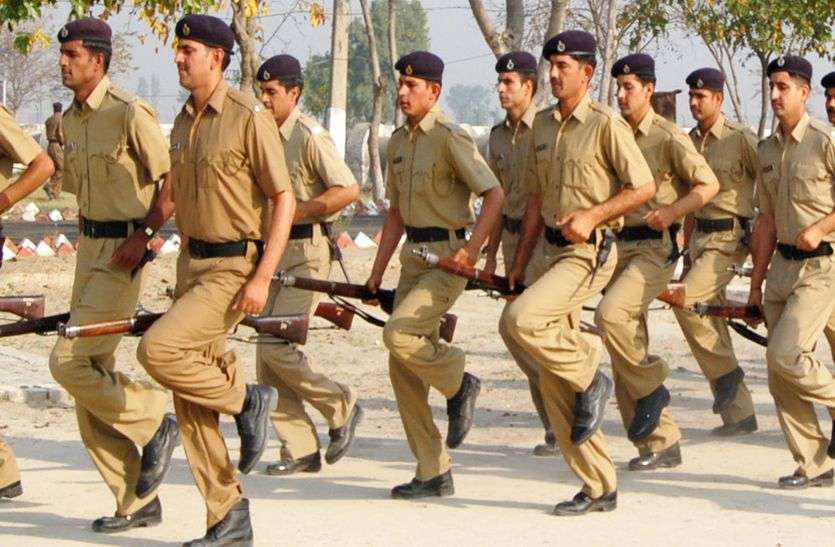 Rajasthan Police Constable Recruitment 2019 Latest Update : मुख्यमंत्री अशोक गहलोत की घोषणा के बाद पुलिस विभाग ने कांस्टेबल भर्ती को लेकर तैयारी शुरू कर दी है। राजस्थान पुलिस कांस्टेबल भर्ती को लेकर आई बड़ी खबर, इसी माह मिलेगी खुशखबरी