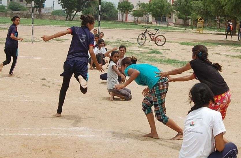 Jila vidhik seva pradhikaran कबड्डी और फुटबॉल में कौन रहा अव्वल?... पढ़ें पूरी खबर