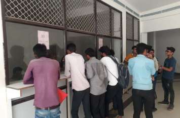Rto : Increased number of license makers Rto : चालान के डर से डेढ़ गुना तक बढ़ी लाइसेंस बनवाने वालों की तादाद