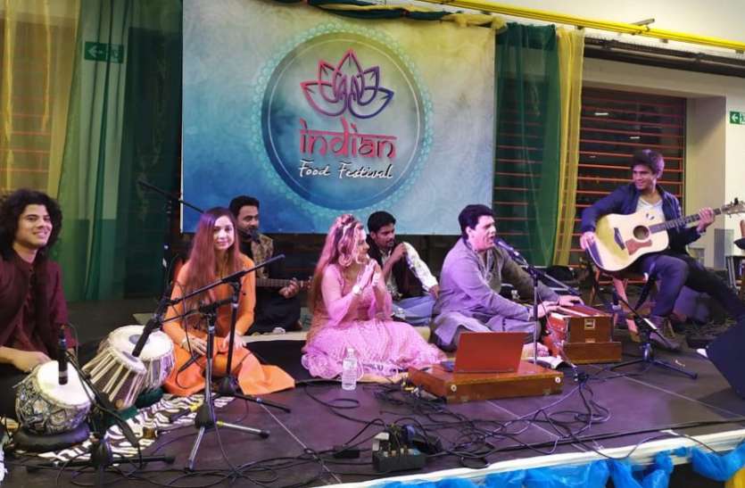 Rewa's Sufi Music Program in Belgium बेल्जियम में जमाया रीवा की आकांक्षा ने सूफियाना रंग