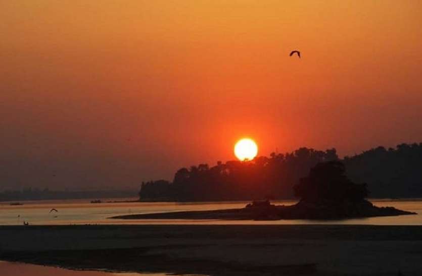 North East part of India is suffering with single time zone परेशानी समझे कौन, पूर्वोत्तर की मुसीबत सिंगल टाइम जोन