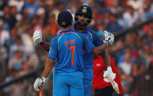 Yuvraj singh And Dhoni