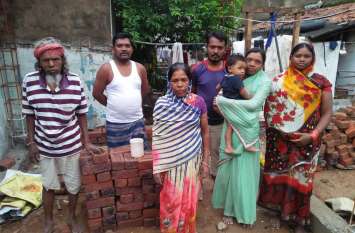Tribal government schemes are not getting the benefit आदिवासी होकर भी आदिवासी योजनाओं का नहीं मिल रहा लाभ, प्रशासन नहीं दे रहा ध्यान...