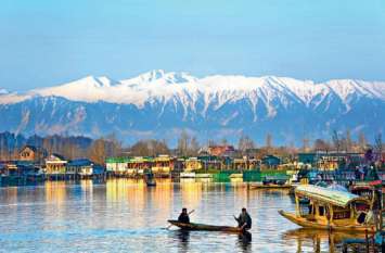 Pakistan is desolate on article 370 issue in Kashmir कश्मीर पर नहीं गल रही दाल, पाक बजा रहा थोथे गाल