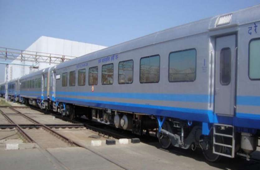 train शताब्दी में सफर करने वालों के लिए बुरी खबर, अब से ट्रेन में खाना खरीदना होगा महंगा