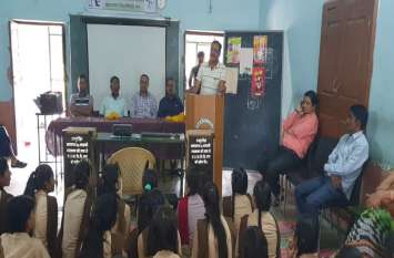 District Level Science Seminar in Kailashanagar कैलाशनगर में जिला स्तरीय विज्ञान सेमिनार : भावेश विजेता व दामिनी सोनी रही उप विजेता