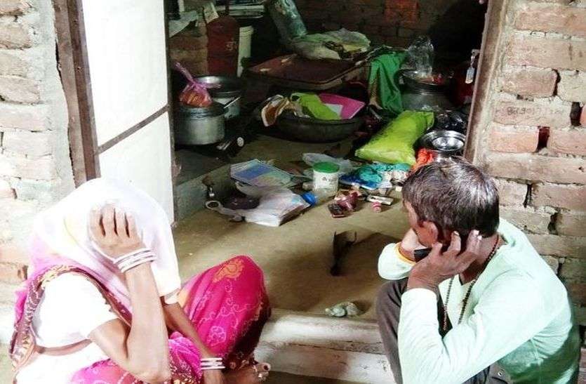 karauli दो मकानों के ताले तोड़ नकदी व जेवरात पारदो मकानों के ताले तोड़ नकदी व जेवरात पार