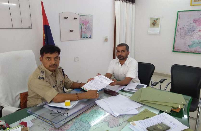 sp कांग्रेस जिलाध्यक्ष को दस्यु सरगना बबुली कोल की धमकी! मचा हड़कम्प तफ़्तीश में जुटी पुलिस